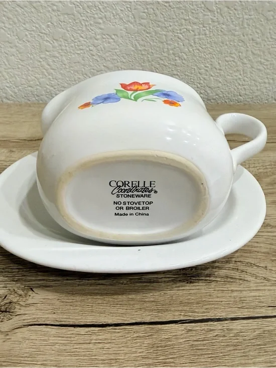 Vintage Corelle Coordinates Gravy Boat and Underplate floral "Fresh Cut" pattern - Picture 3 of 5